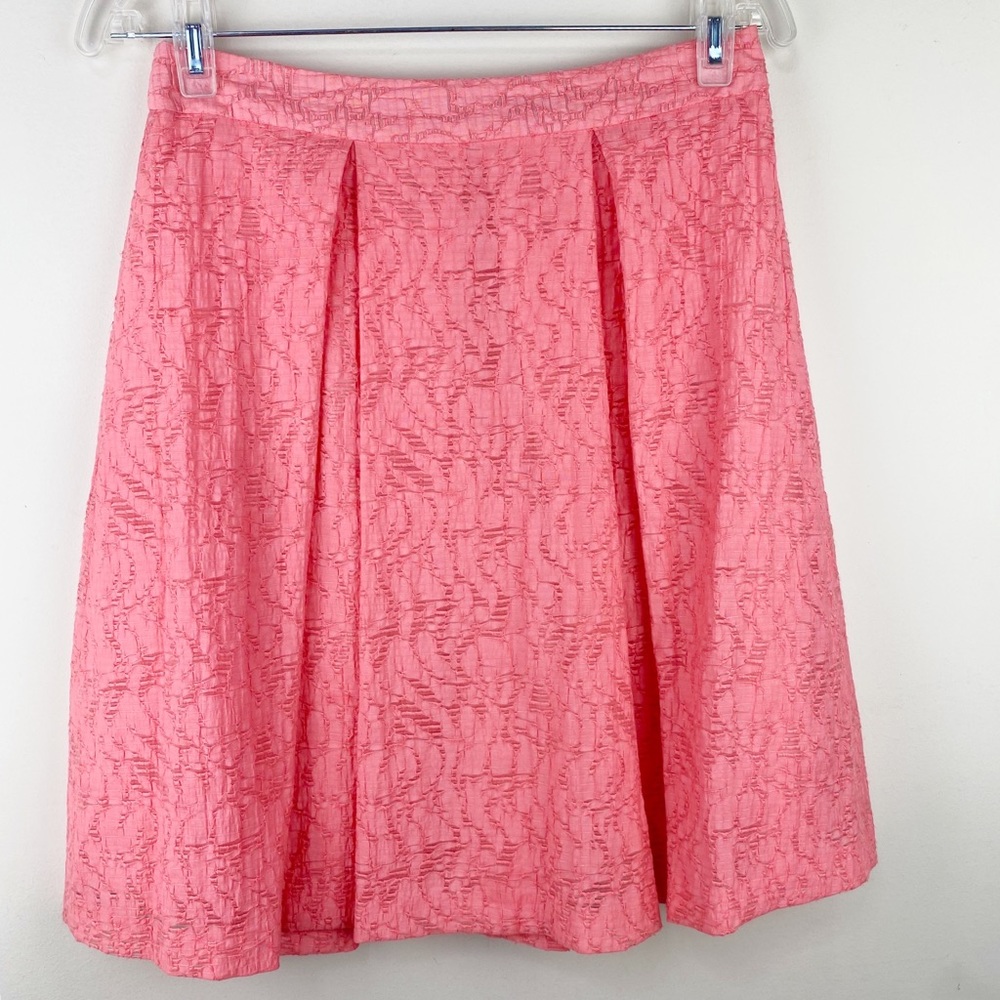 Vince Camuto - large pleats cutout design skirt